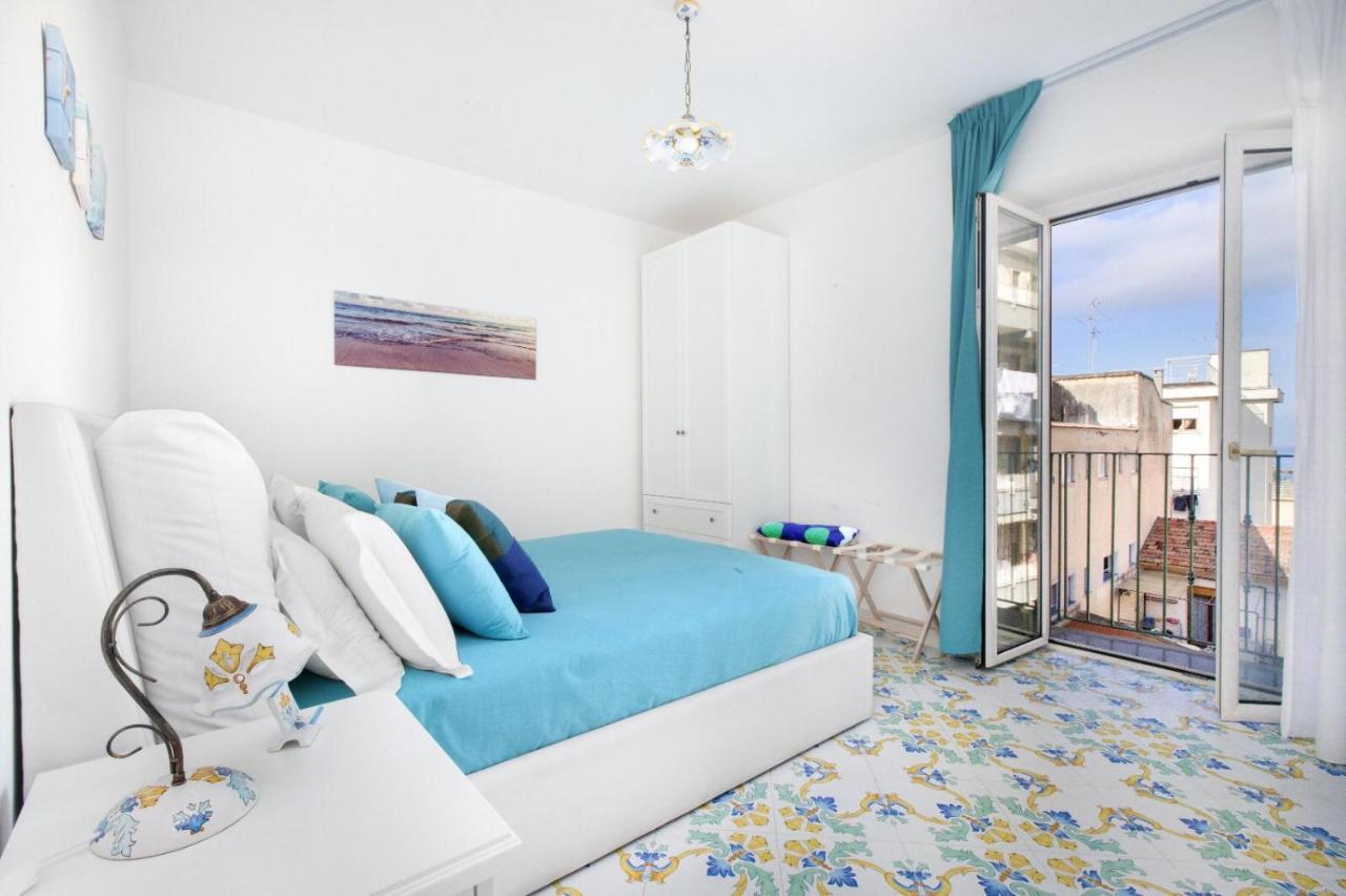 Millie Sorrento Suites Exterior photo